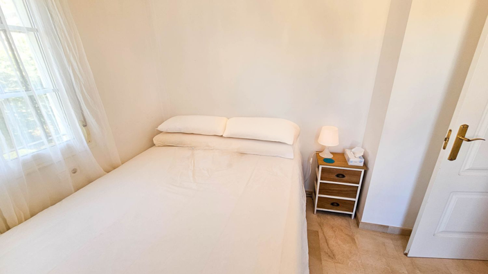 Image No.30-3 Bed Apartment for sale