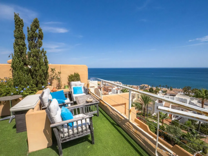 Image No.35-5 Bed Apartment for sale