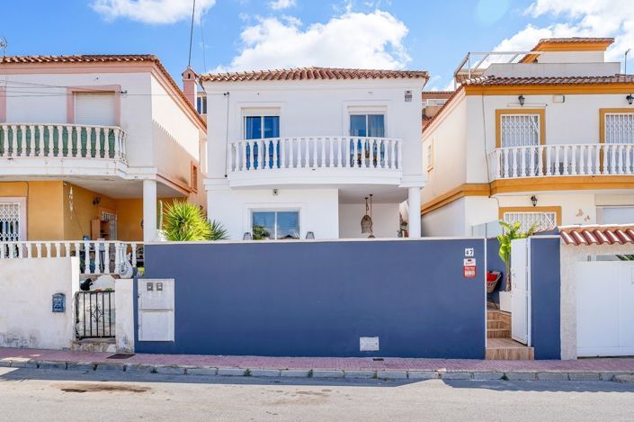 Image No.2-2 Bed Villa for sale