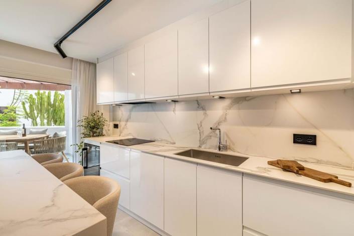 Image No.14-3 Bed Apartment for sale