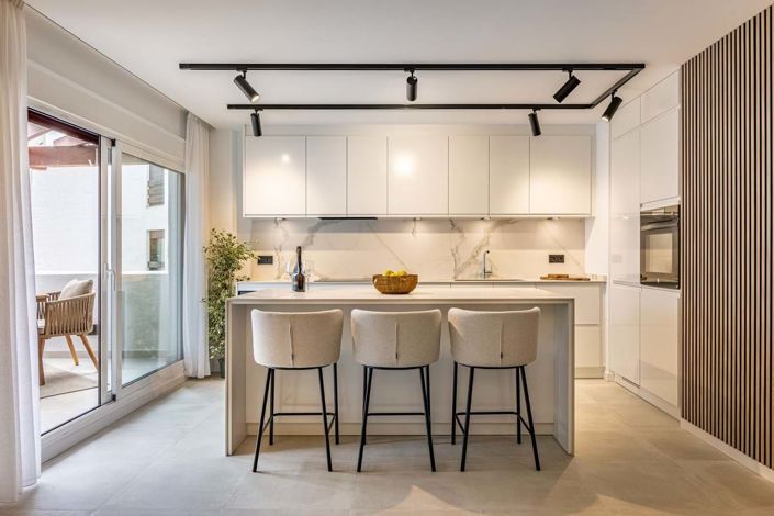 Image No.12-3 Bed Apartment for sale