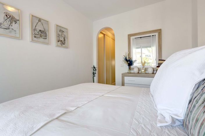 Image No.14-2 Bed Apartment for sale