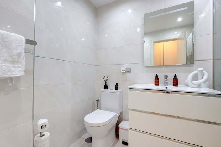 Image No.18-2 Bed Apartment for sale