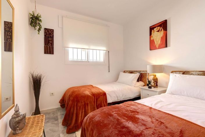 Image No.20-2 Bed Apartment for sale