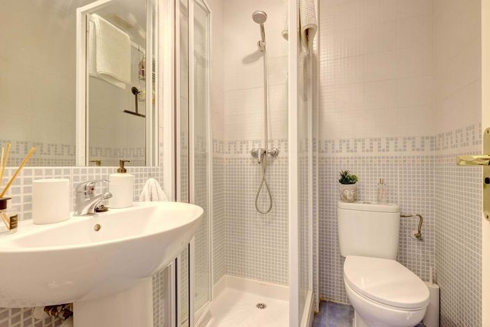 Image No.23-2 Bed Apartment for sale