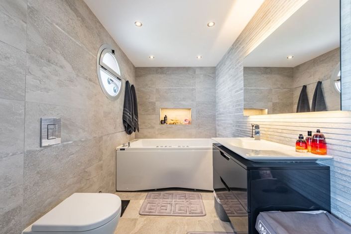 Image No.14-4 Bed Townhouse for sale