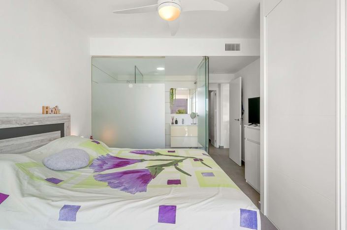 Image No.18-2 Bed Apartment for sale