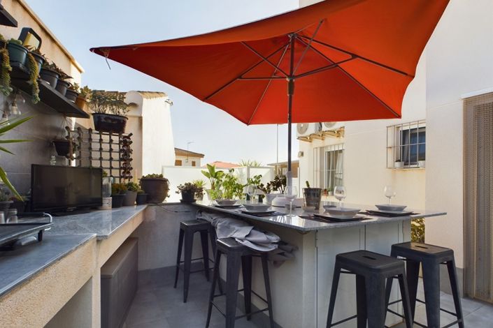 Image No.20-3 Bed Villa for sale