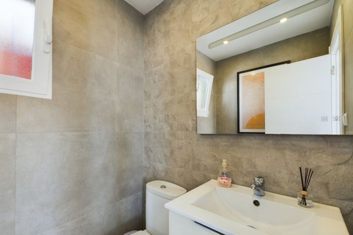 Image No.33-3 Bed Villa for sale