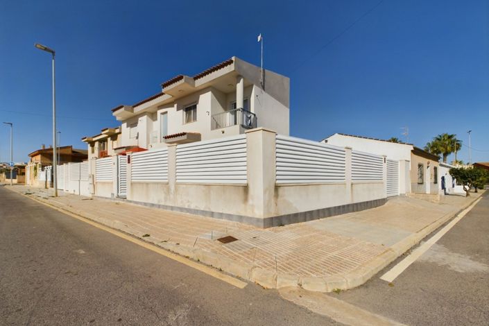 Image No.57-3 Bed Villa for sale