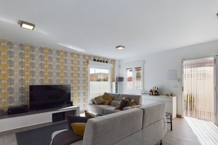 Image No.6-3 Bed Villa for sale