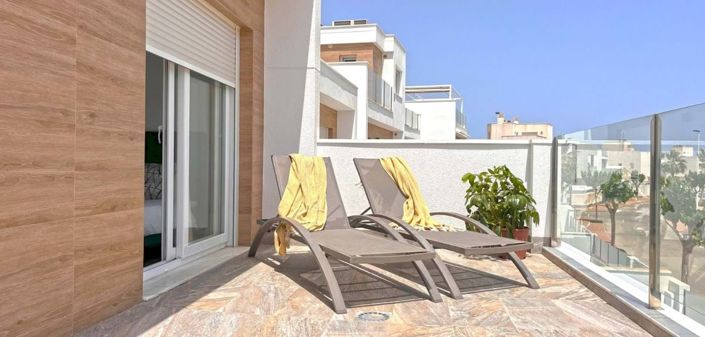 Image No.24-Villa de 4 chambres à vendre à Los Alcázares