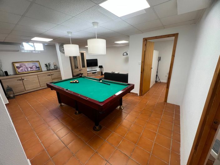 Image No.17-5 Bed Villa for sale