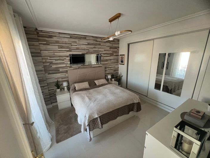 Image No.9-5 Bed Villa for sale