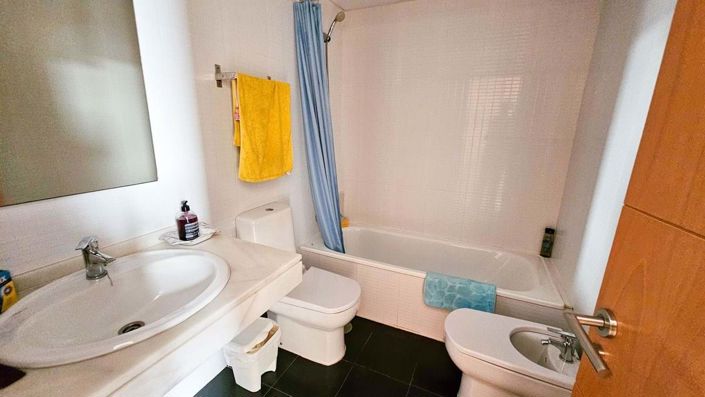 Image No.32-2 Bed Apartment for sale