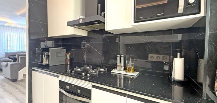 Image No.14-3 Bed Townhouse for sale