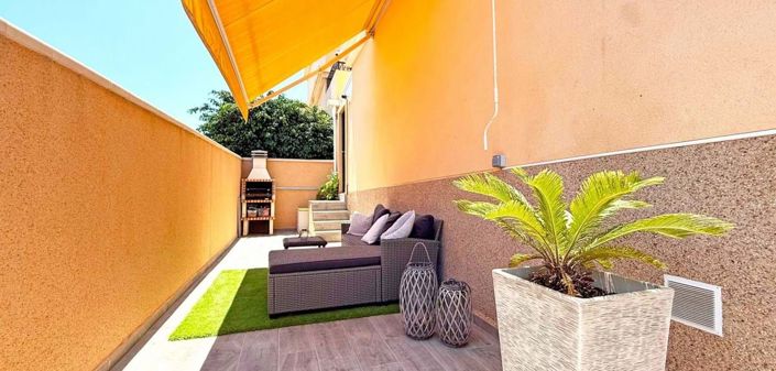 Image No.20-3 Bed Townhouse for sale