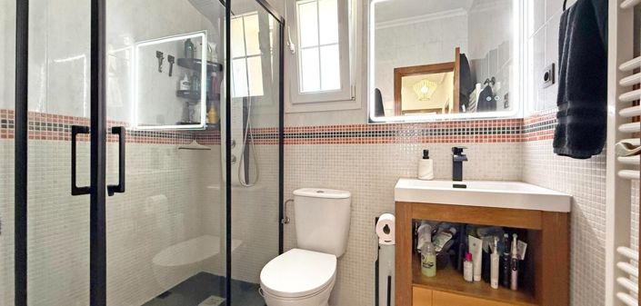 Image No.24-3 Bed Townhouse for sale