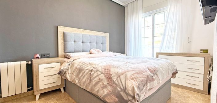 Image No.27-3 Bed Townhouse for sale