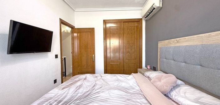 Image No.28-3 Bed Townhouse for sale