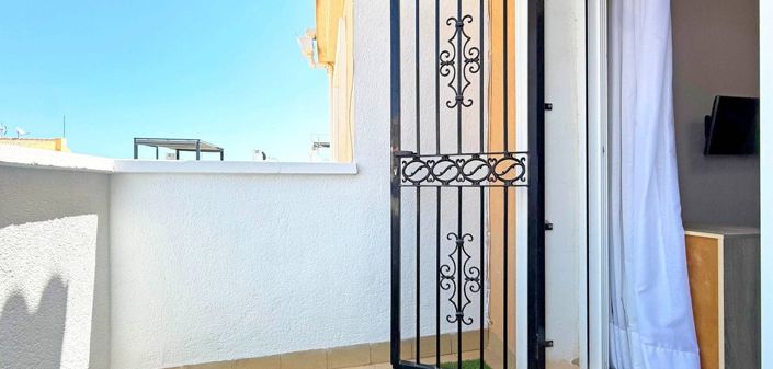 Image No.29-3 Bed Townhouse for sale