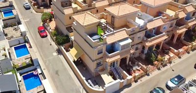 1447-635444-78d1f4f8b6655591b02d22fabb36a692d