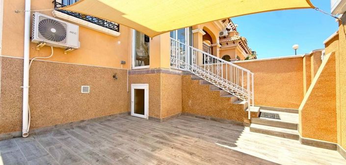 Image No.9-3 Bed Townhouse for sale