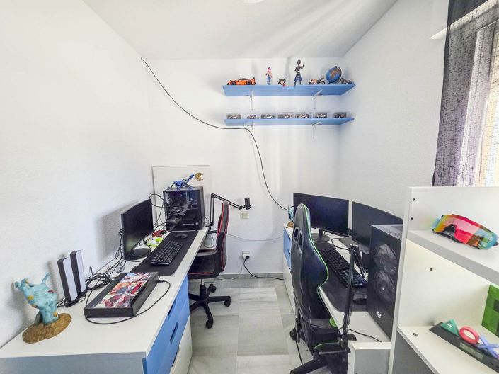 Image No.25-3 Bed Apartment for sale