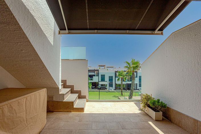 Image No.10-2 Bed Bungalow for sale