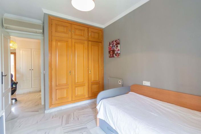 Image No.31-3 Bed Townhouse for sale