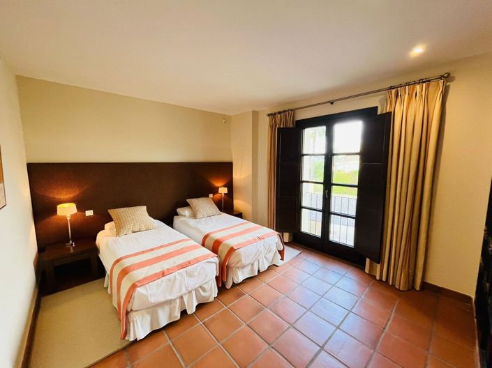 Image No.27-3 Bed Semi-Detached for sale