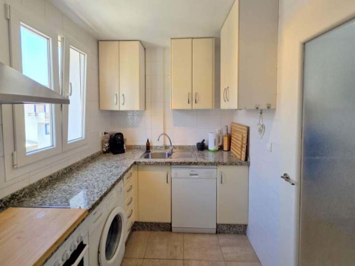 Image No.8-3 Bed Apartment for sale