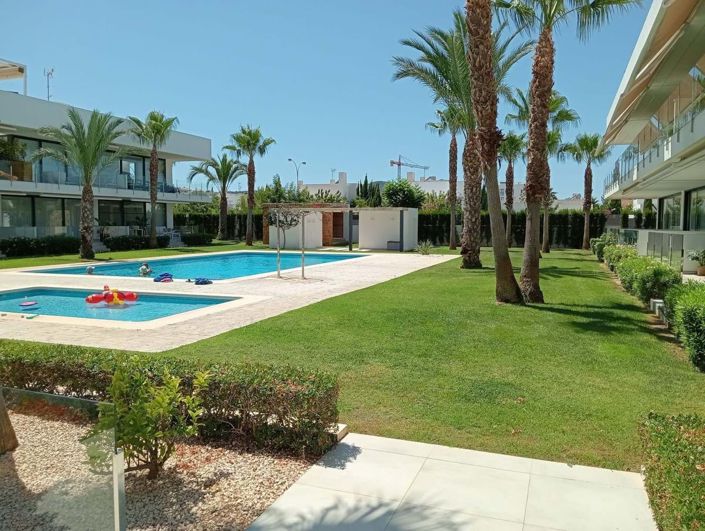 Image No.1-3 Bed Penthouse for sale
