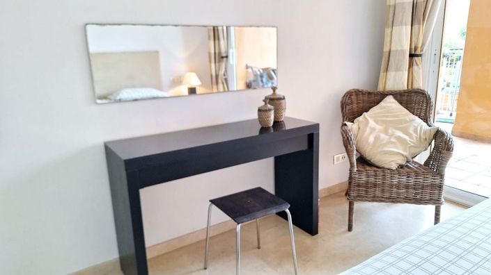 Image No.18-2 Bed Apartment for sale