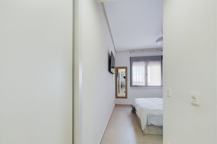 Image No.11-3 Bed Apartment for sale