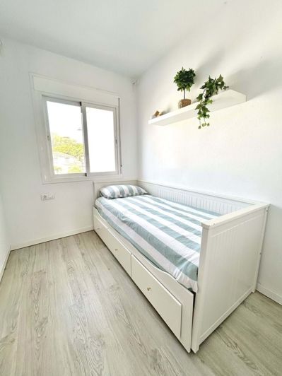 Image No.21-3 Bed Apartment for sale