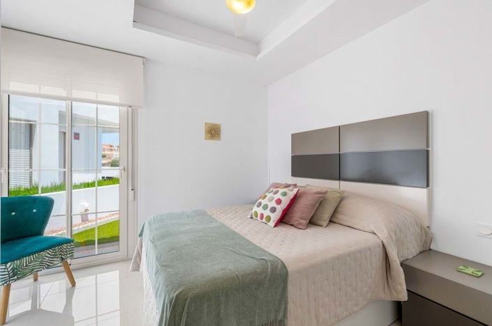 Image No.29-3 Bed Villa for sale