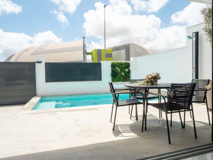 Image No.119-3 Bed Semi-Detached for sale