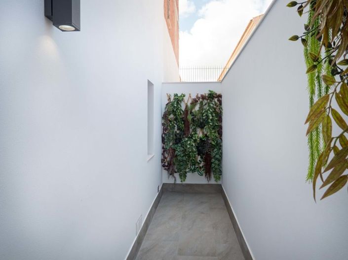 Image No.131-3 Bed Semi-Detached for sale