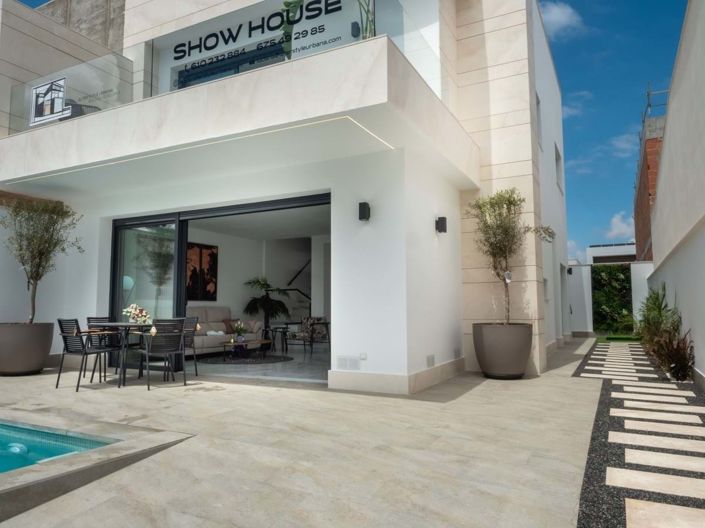 Image No.133-3 Bed Semi-Detached for sale