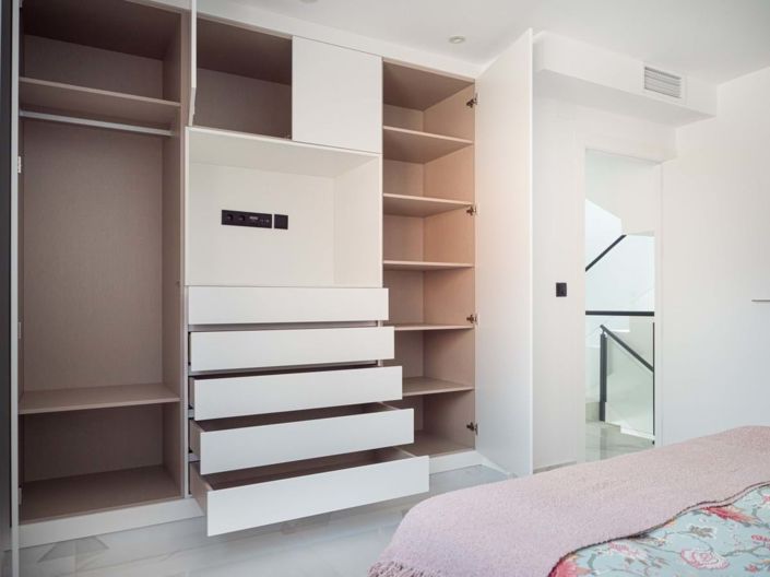 Image No.66-3 Bed Semi-Detached for sale