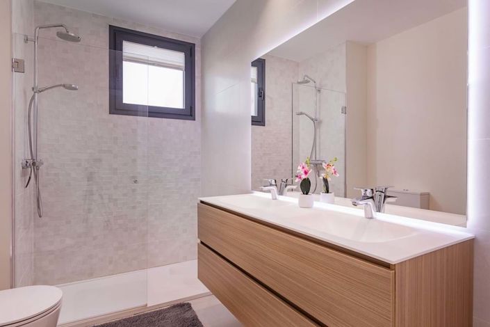 Image No.9-3 Bed Apartment for sale