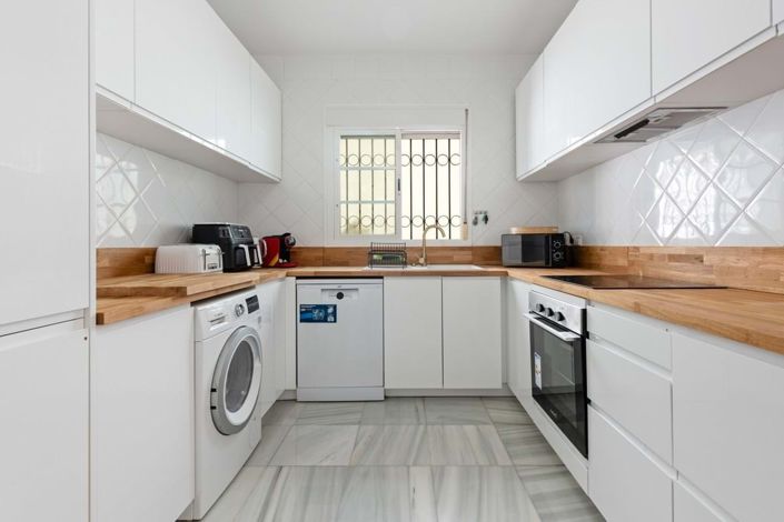 Image No.10-Villa de 4 chambres à vendre à Estepona