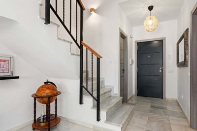 1447-635961-78d1f4f8b6655591b02d22fabb36a692d