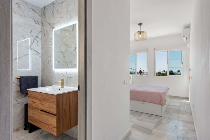 Image No.19-Villa de 4 chambres à vendre à Estepona