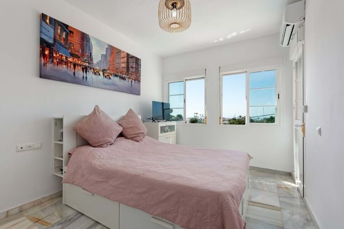 Image No.22-Villa de 4 chambres à vendre à Estepona