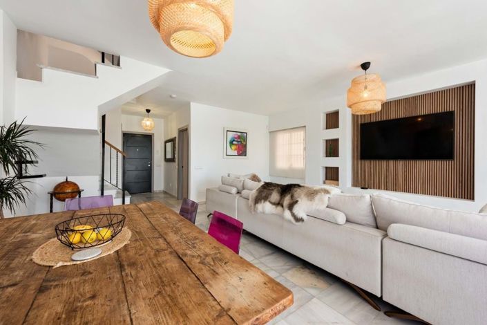 Image No.4-Villa de 4 chambres à vendre à Estepona