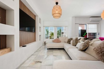 1447-635961-78d1f4f8b6655591b02d22fabb36a692d