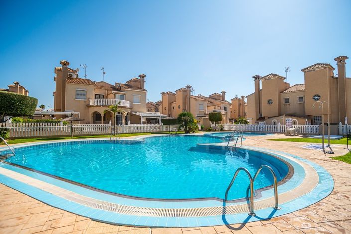 Image No.1-2 Bed Villa for sale