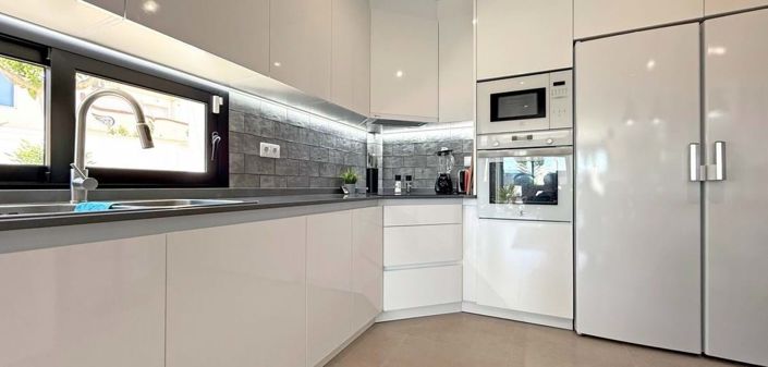 Image No.16-2 Bed Villa for sale